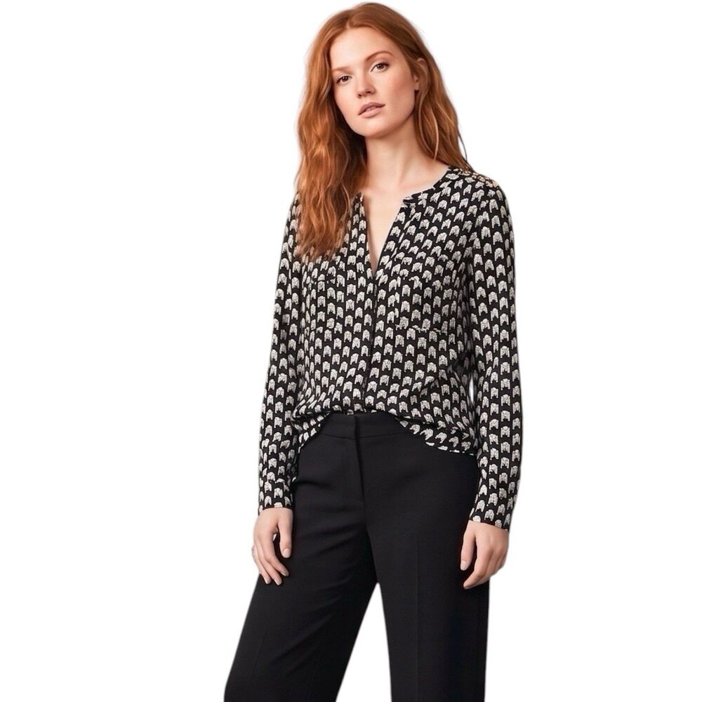 Collective Concepts Blouse XS  Long sleeve V neck Fall Winter Studded Shoulder
